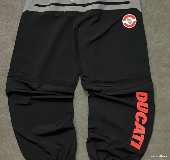 L pants white and M 24SS S XL black 0807